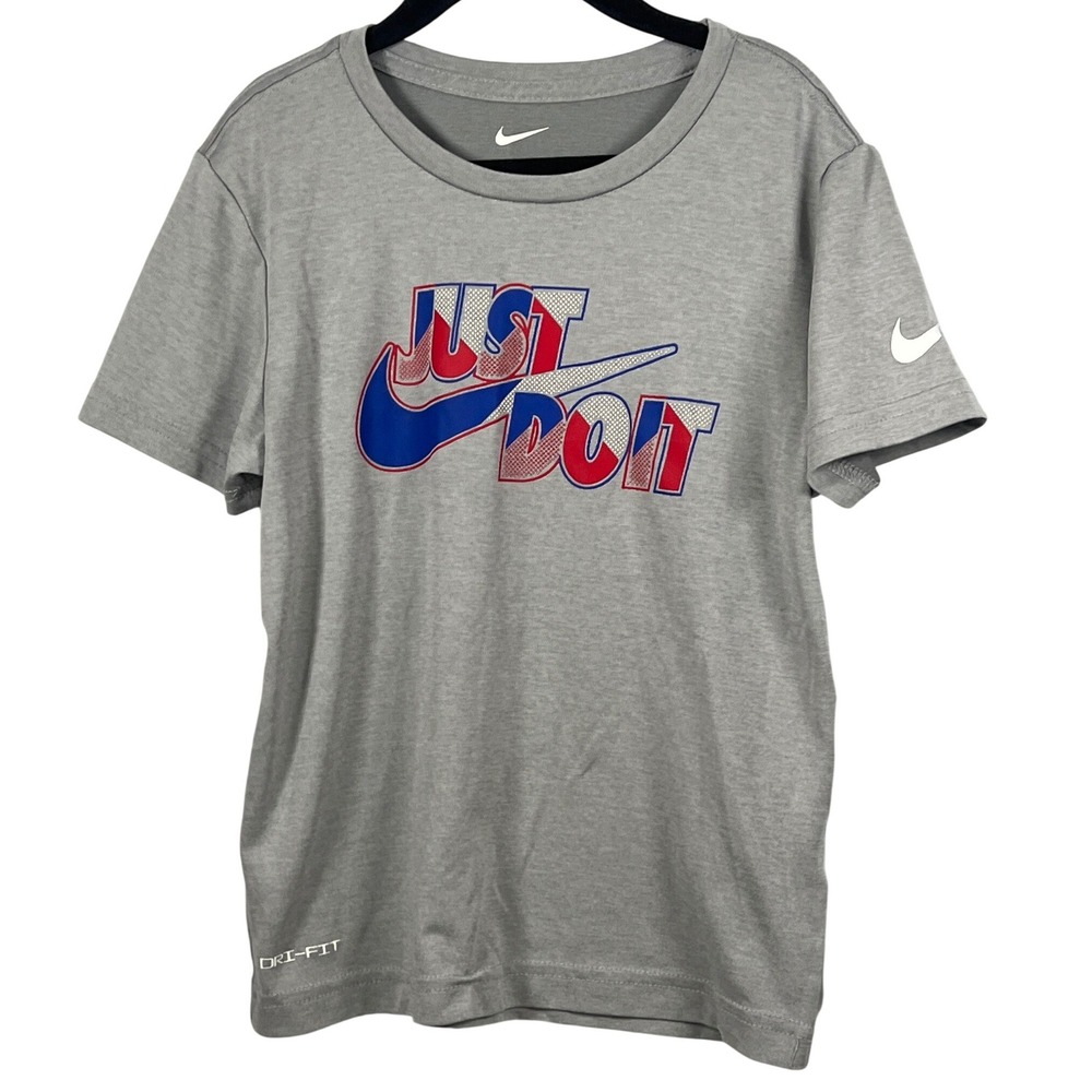 Nike Kids Light‎ Gray Red Blue Sporty Short Sleeve T-shirt Athletic Boys 7